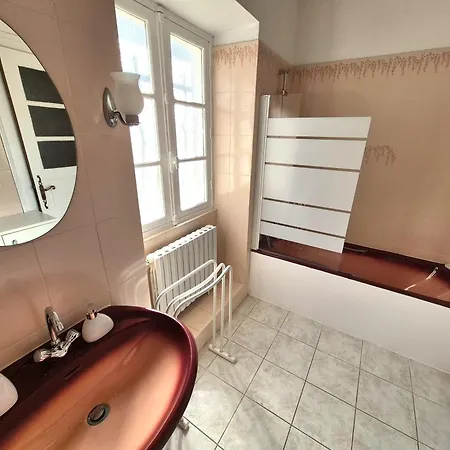 בית נופש Charmante Maison - Terrasse, Piscine - Pres De Pau